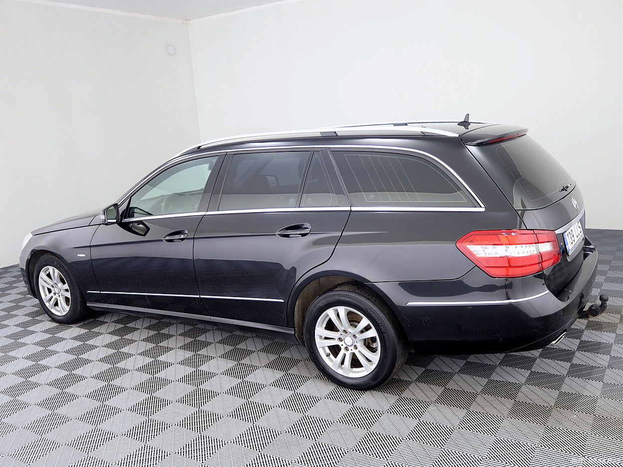 Mercedes-Benz | 3