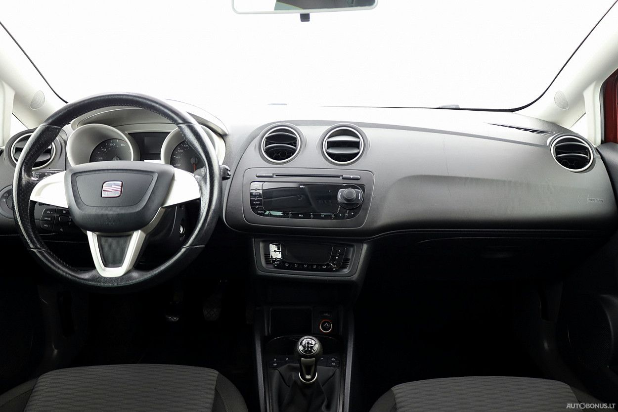 Seat | 4