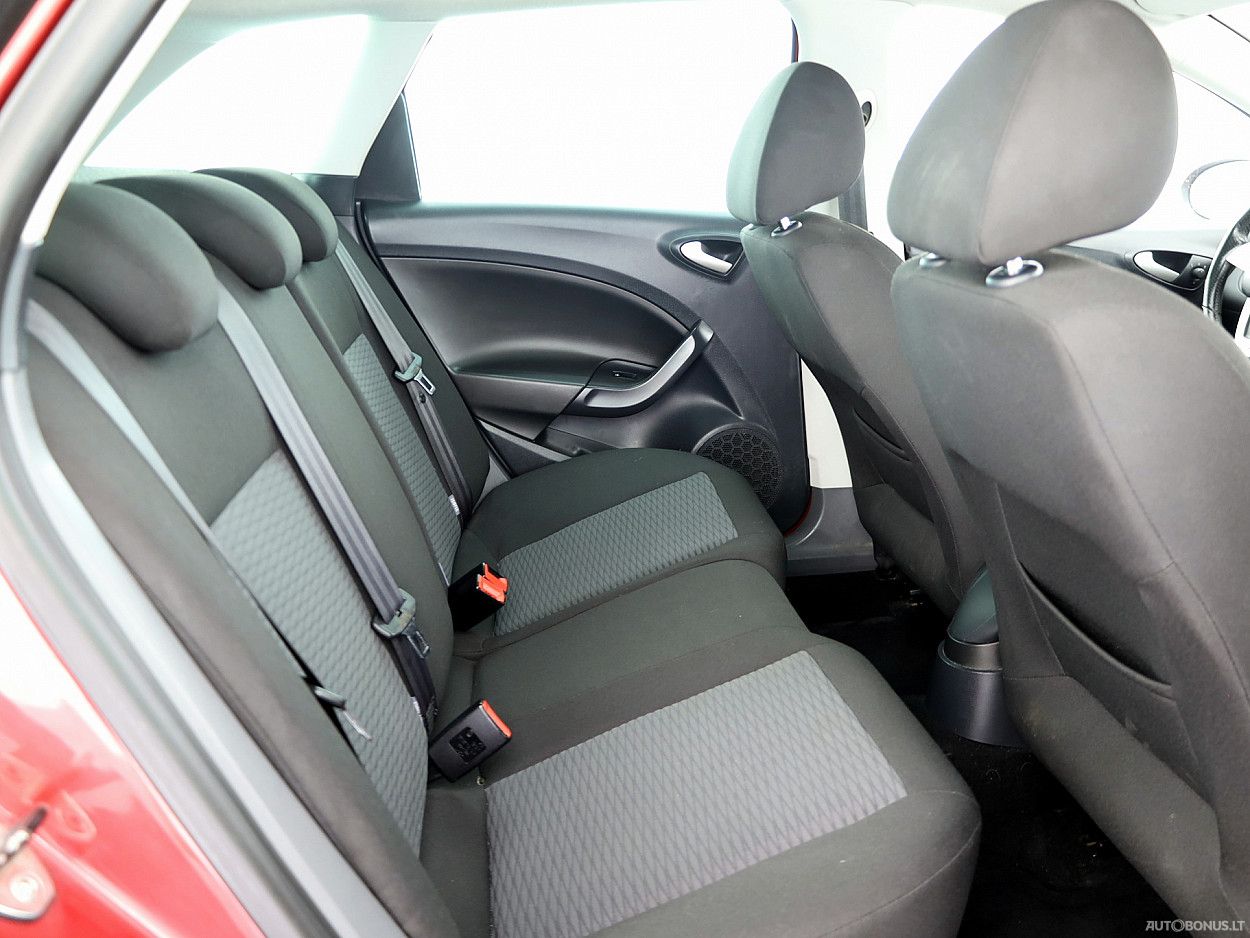 Seat | 6