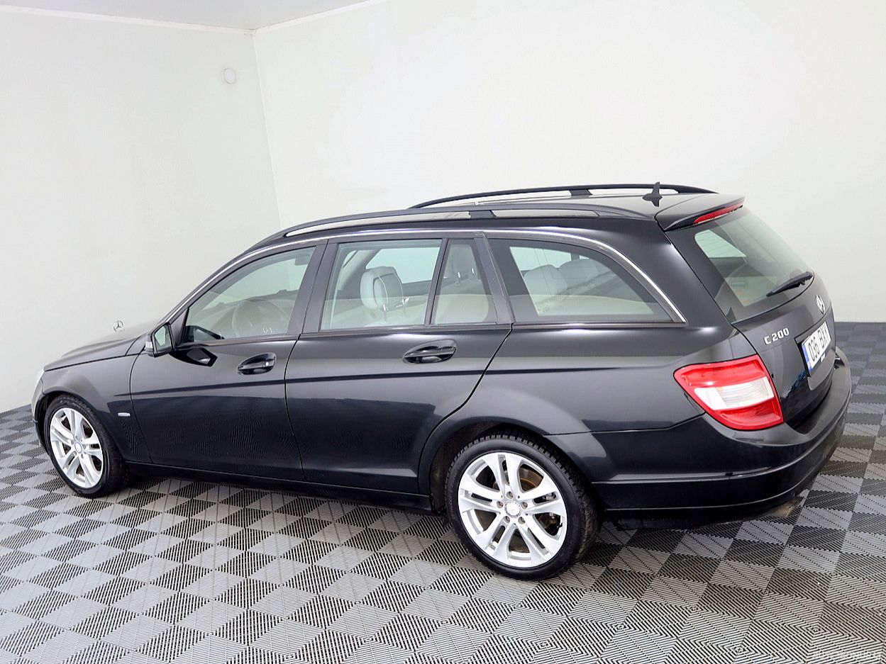 Mercedes-Benz | 3