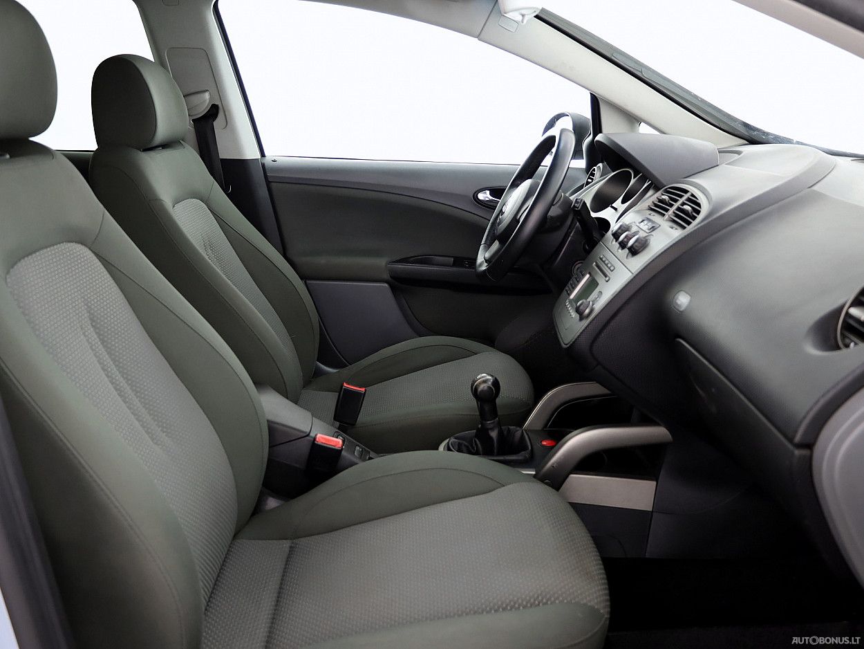 Seat | 5