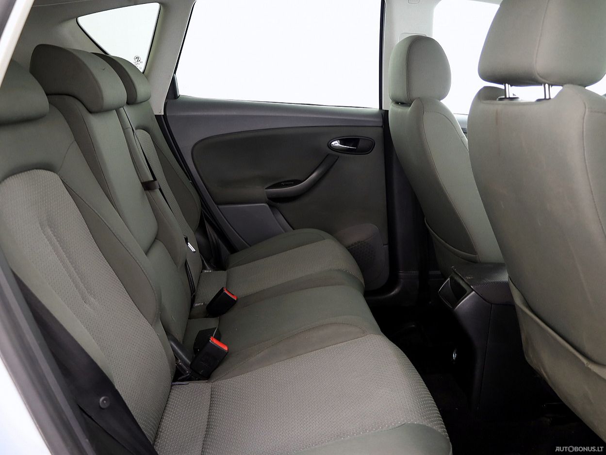 Seat | 6
