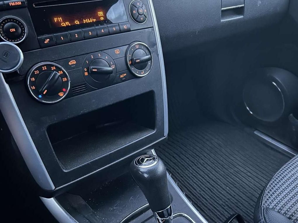Mercedes-Benz B200 | 19