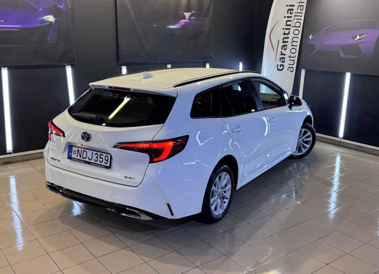 Toyota Corolla | 1
