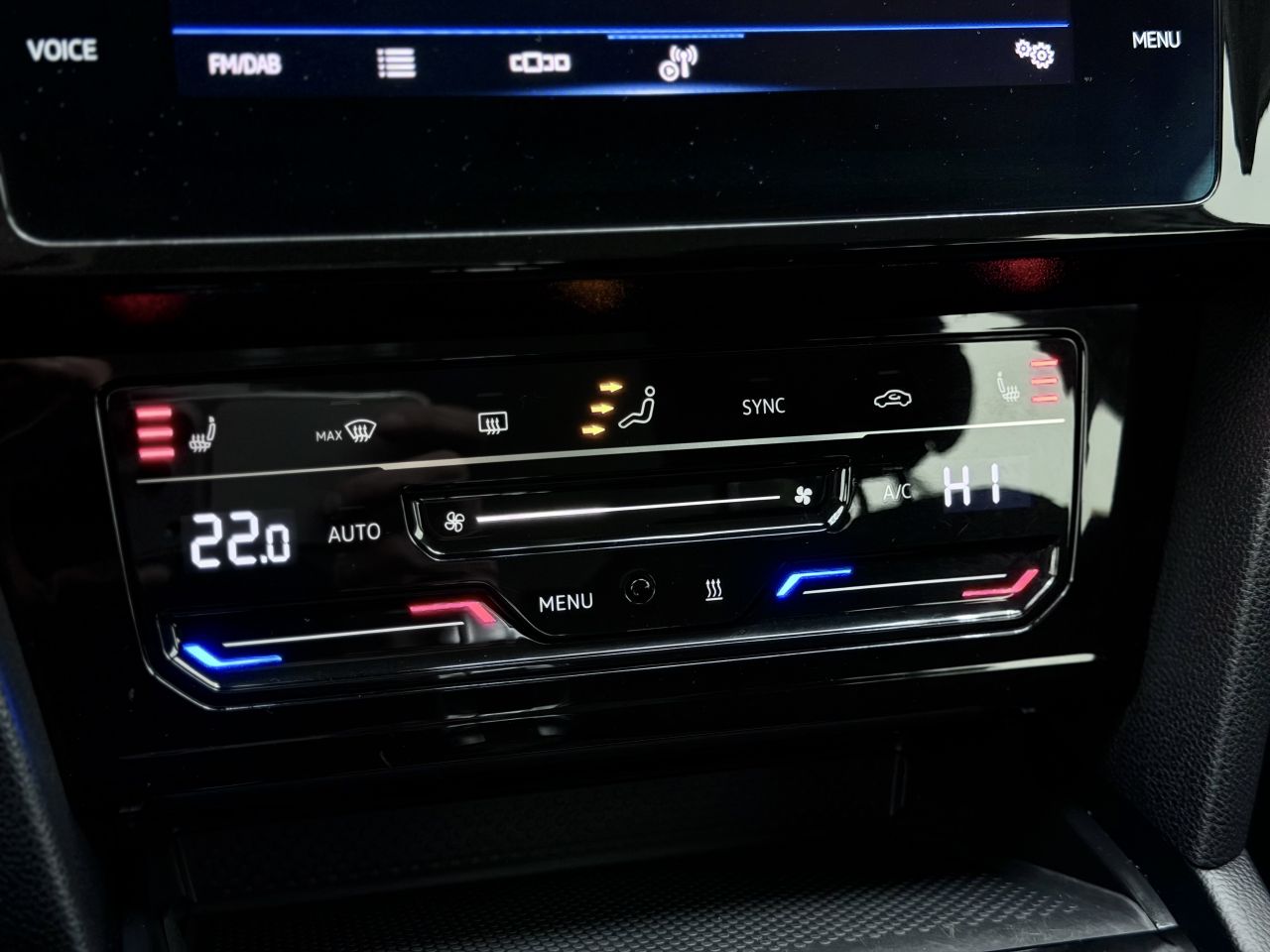 Volkswagen Passat | 24