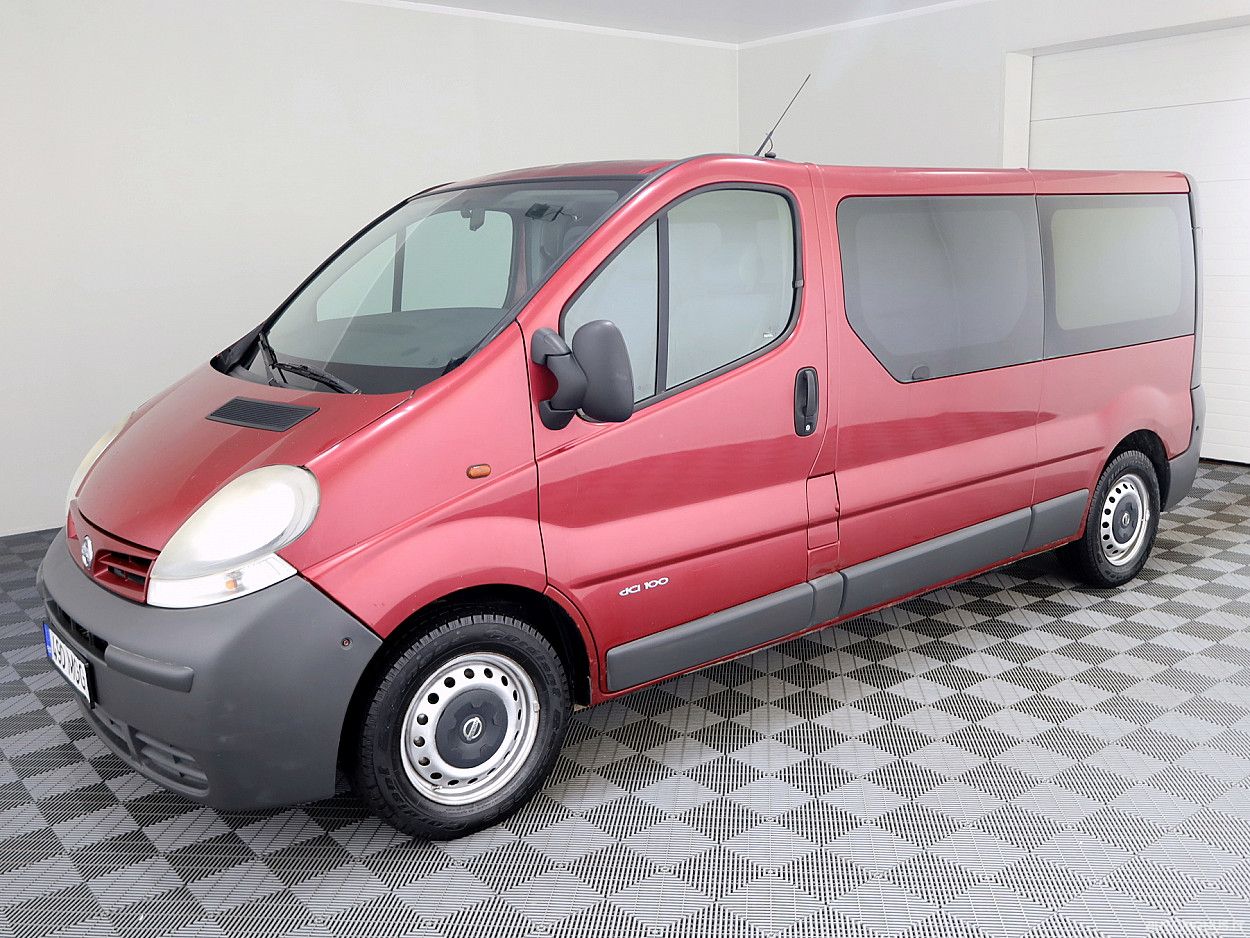 Nissan | 1