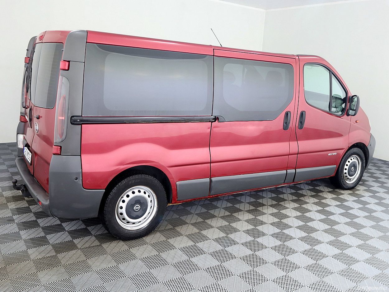 Nissan | 2