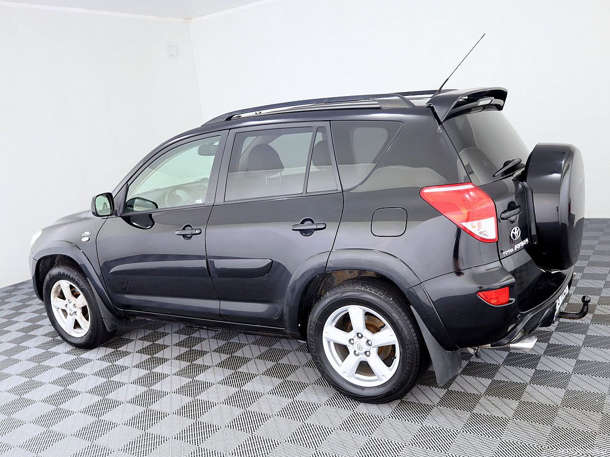 Toyota | 3