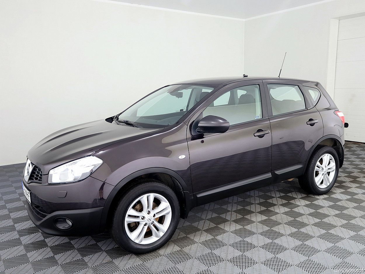 Nissan | 1