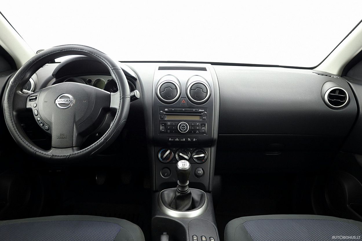 Nissan | 4