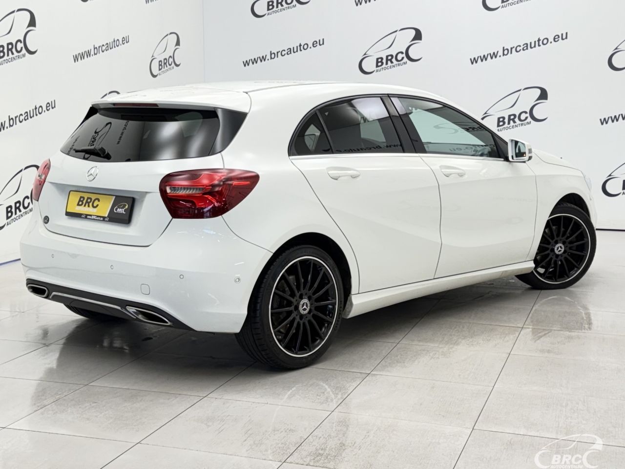 Mercedes-Benz A220 | 1
