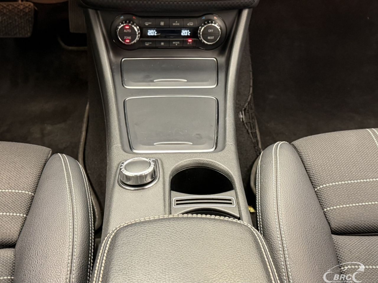 Mercedes-Benz A220 | 17