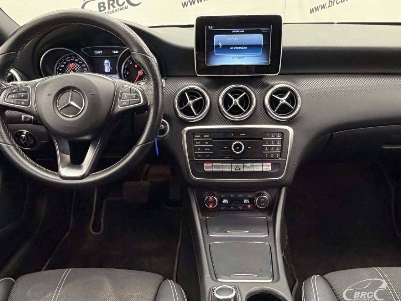 Mercedes-Benz A220 | 14