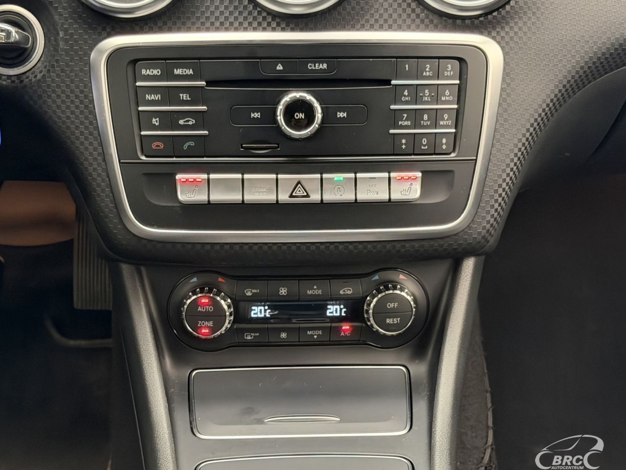 Mercedes-Benz A220 | 16