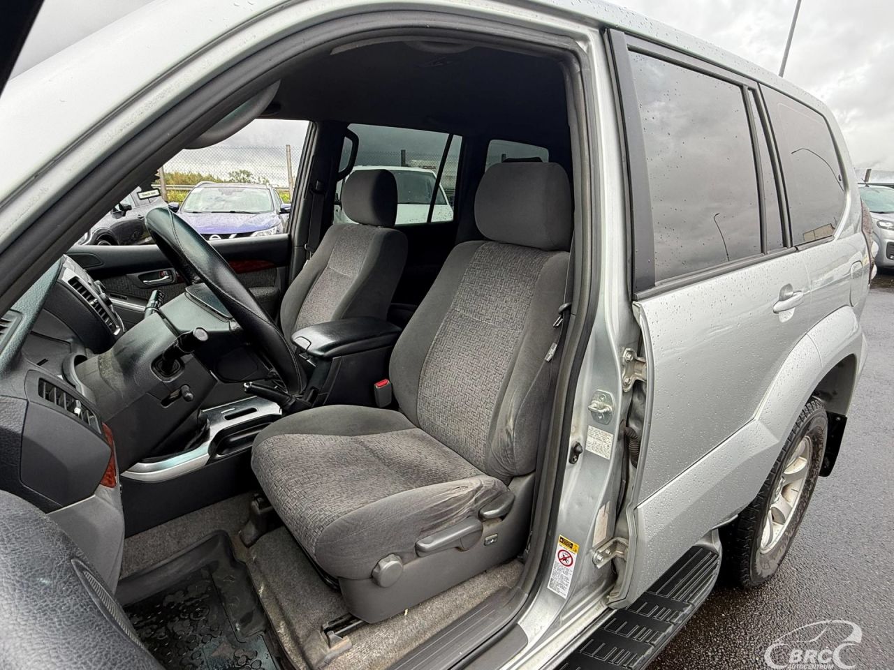 Toyota Land Cruiser | 16