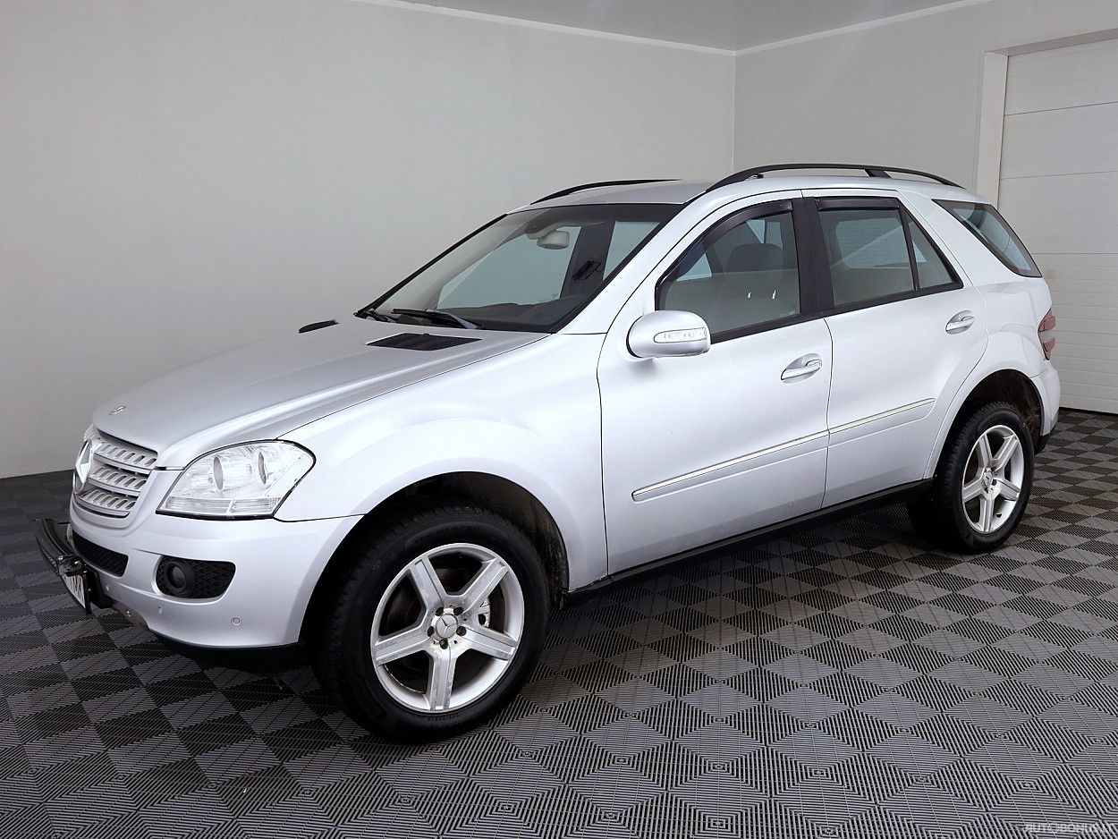 Mercedes-Benz | 1