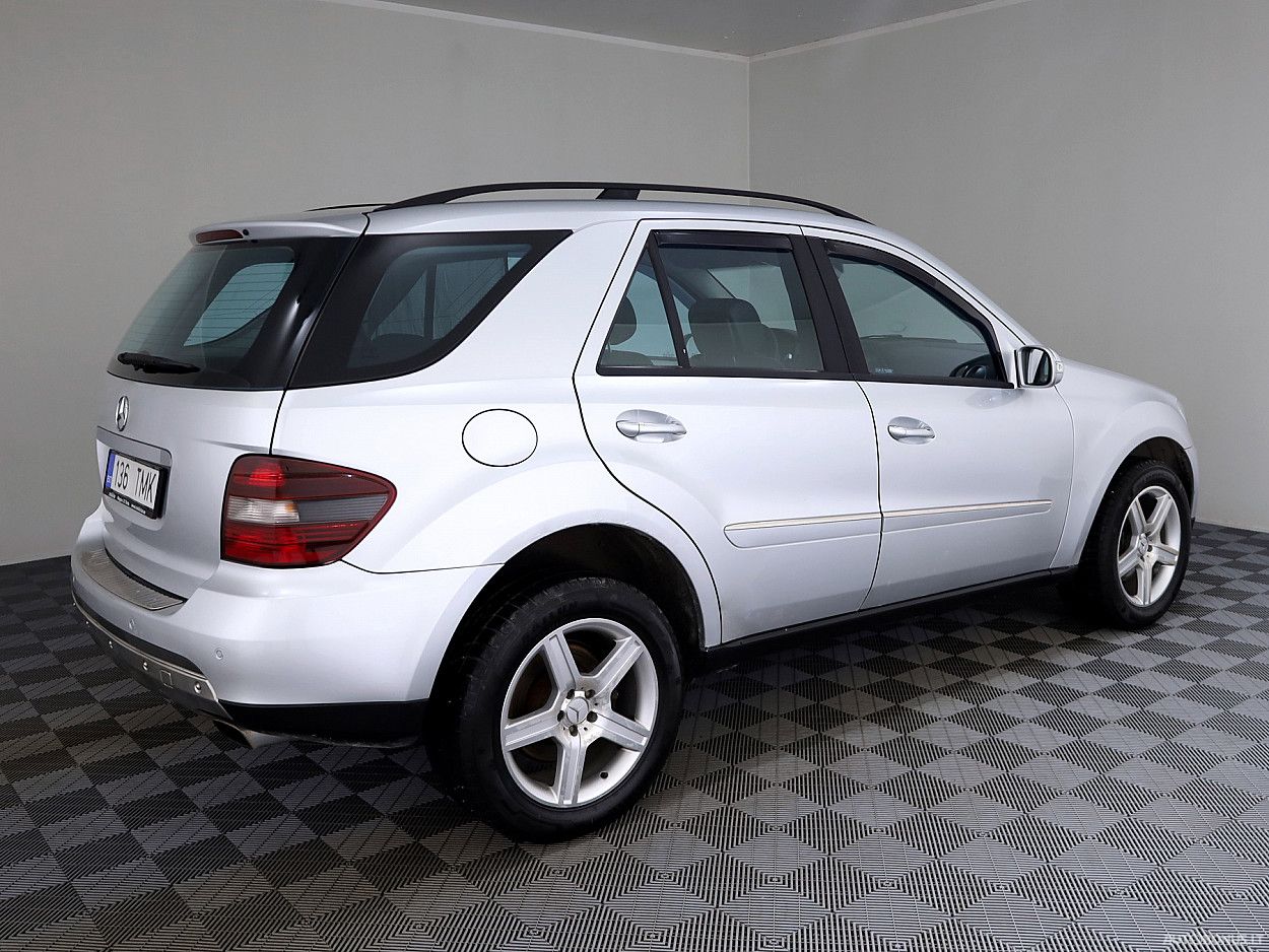 Mercedes-Benz | 2