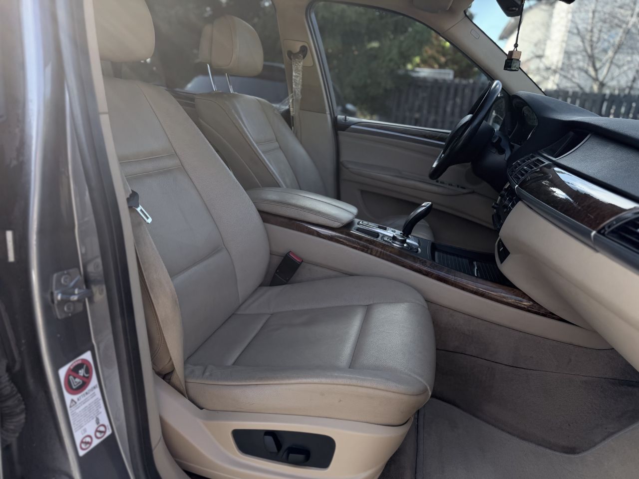 BMW X5 | 12