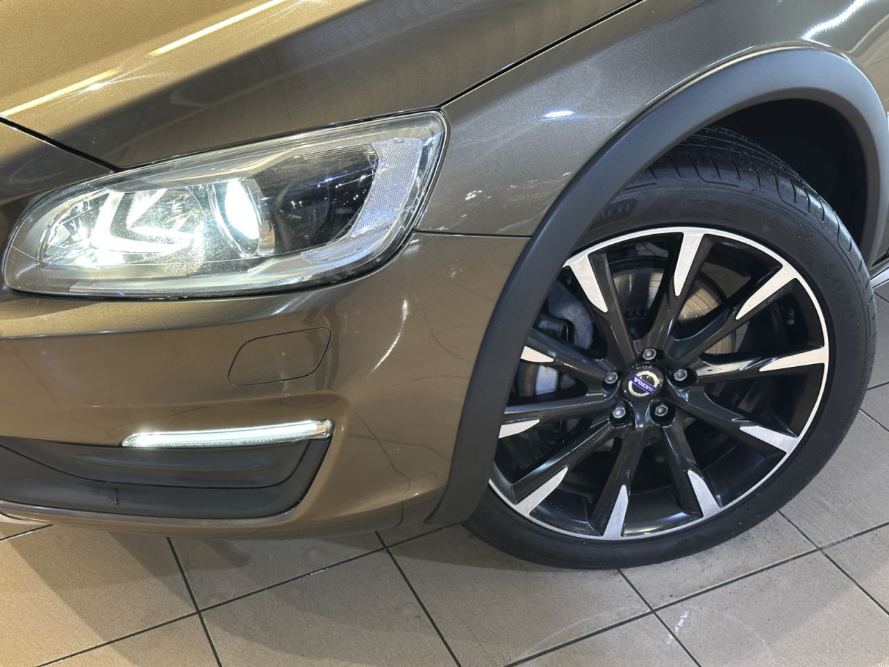 Volvo V60 | 23