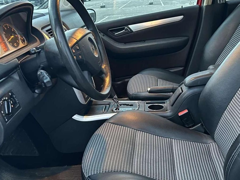 Mercedes-Benz B200 | 16