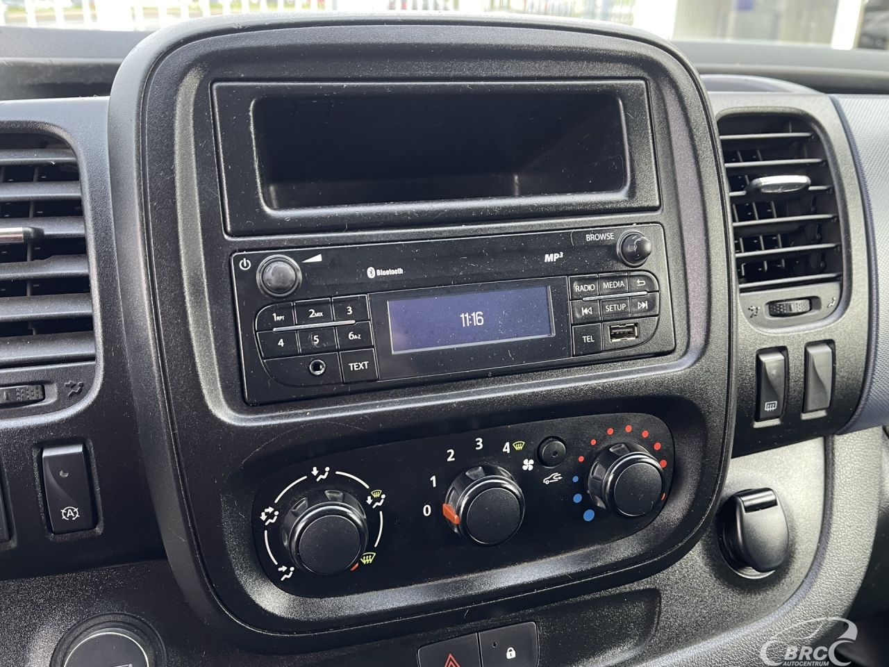 Opel Vivaro | 10