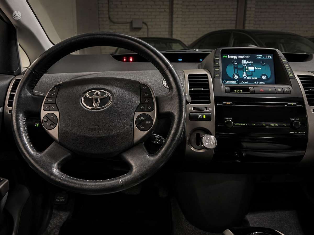 Toyota Prius | 2