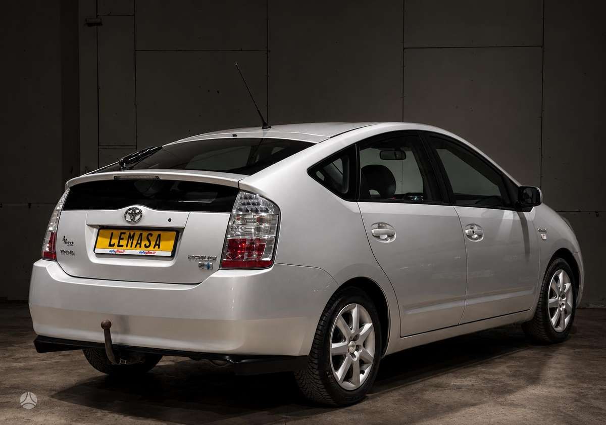 Toyota Prius | 6