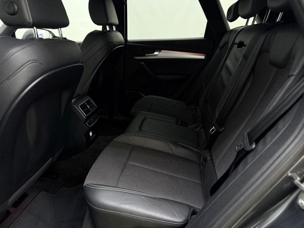 Audi Q5 | 10