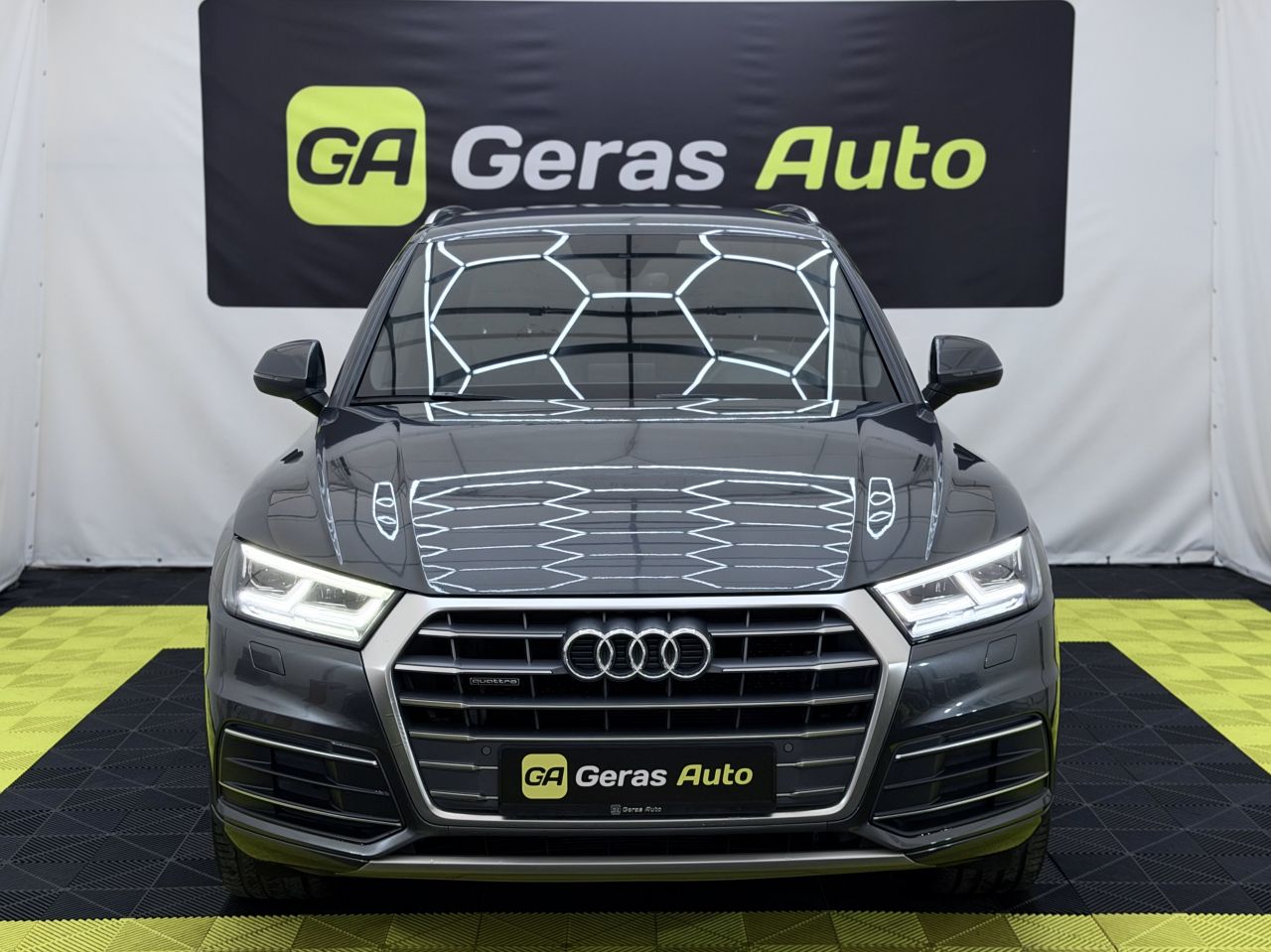 Audi Q5 | 6