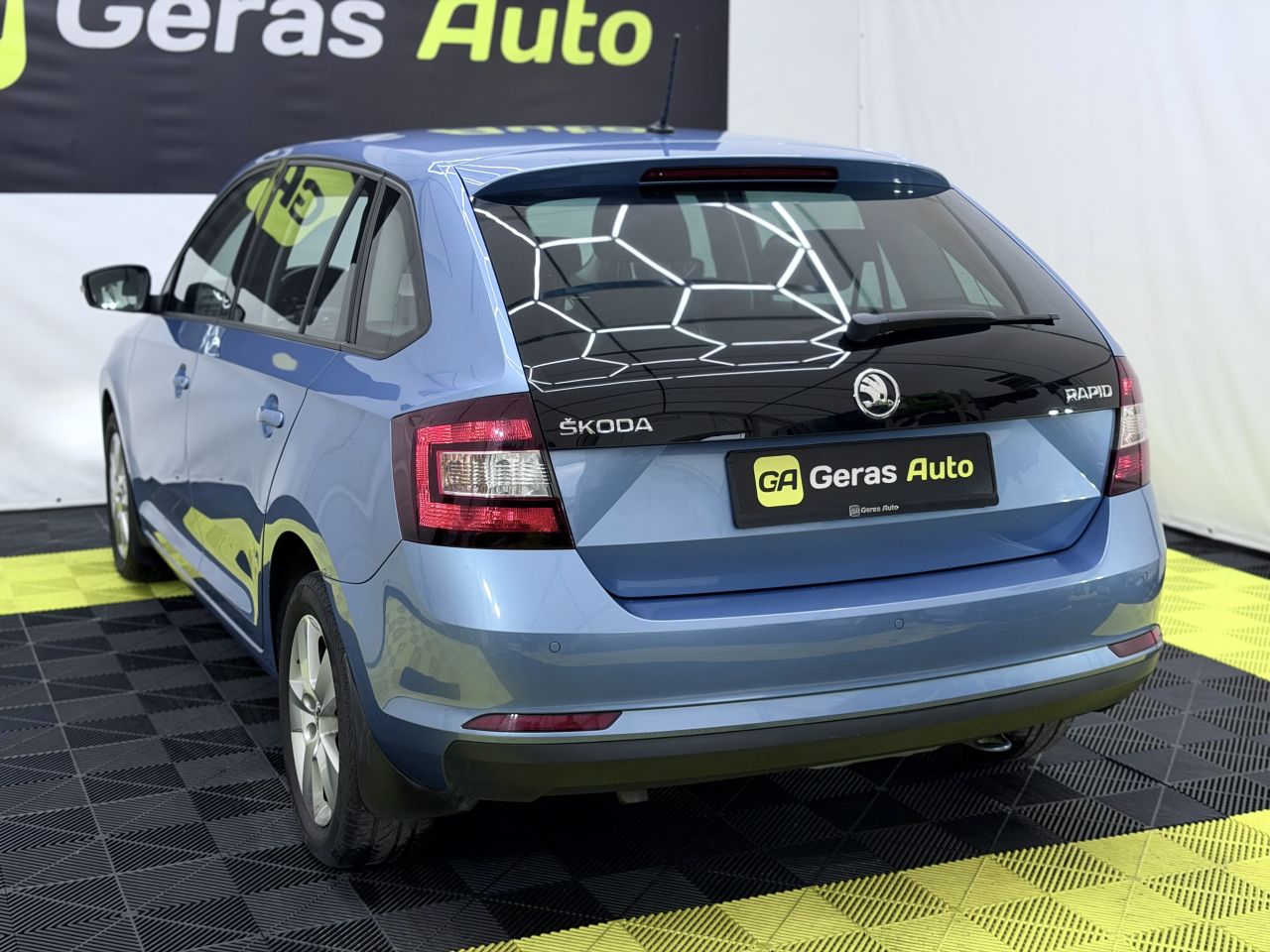 Skoda Rapid | 5