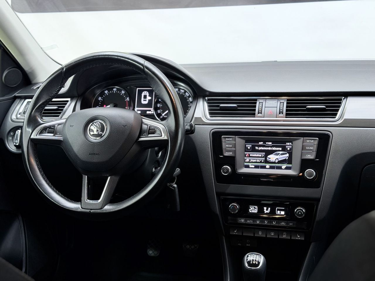 Skoda Rapid | 15