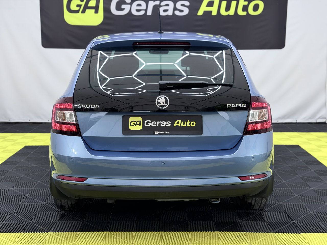 Skoda Rapid | 4