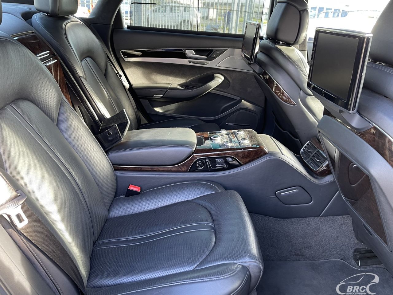 Audi A8 | 10