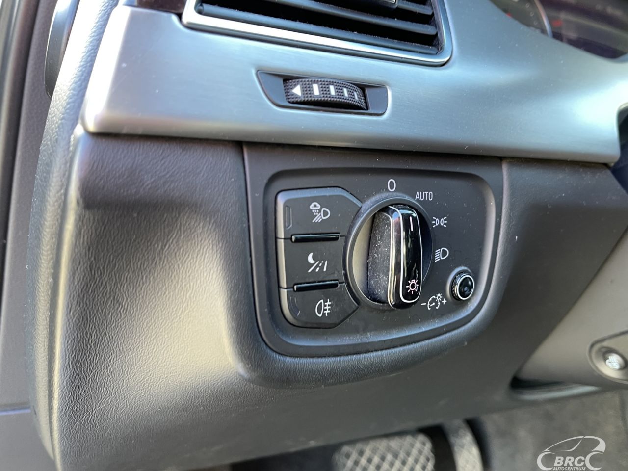 Audi A8 | 16