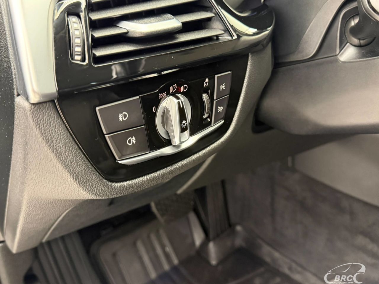 BMW 520 | 11