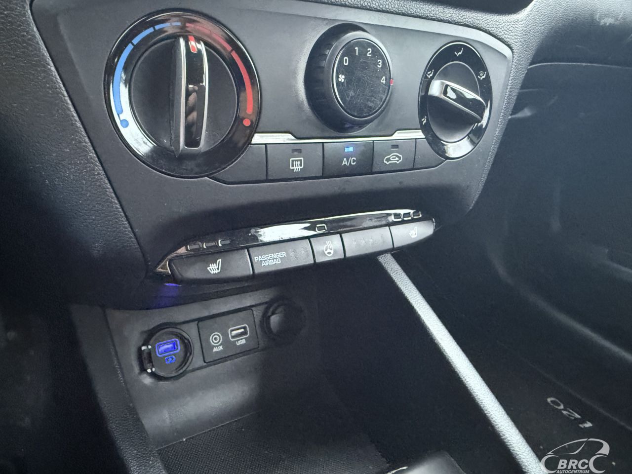 Hyundai i20 | 13