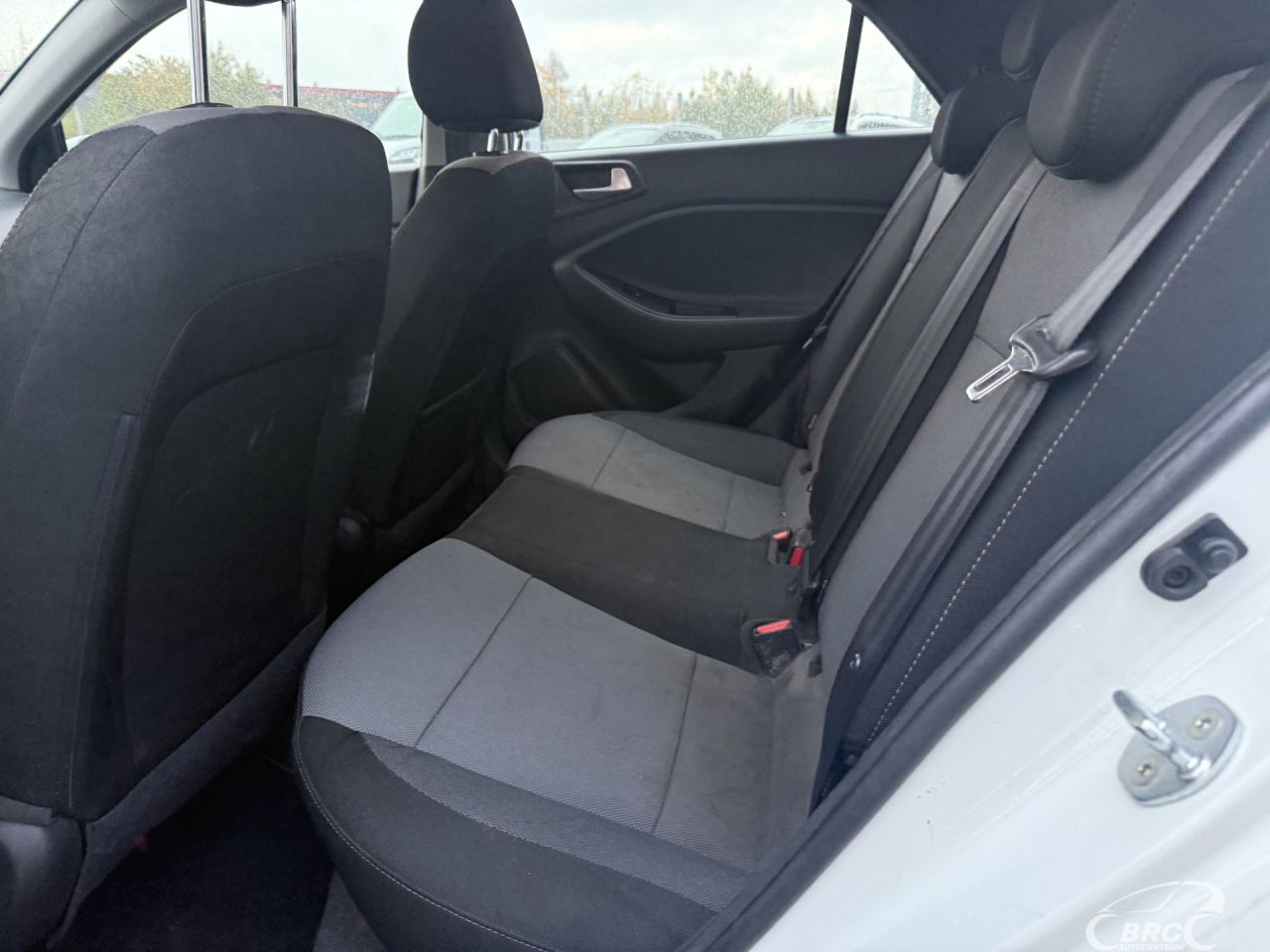 Hyundai i20 | 17