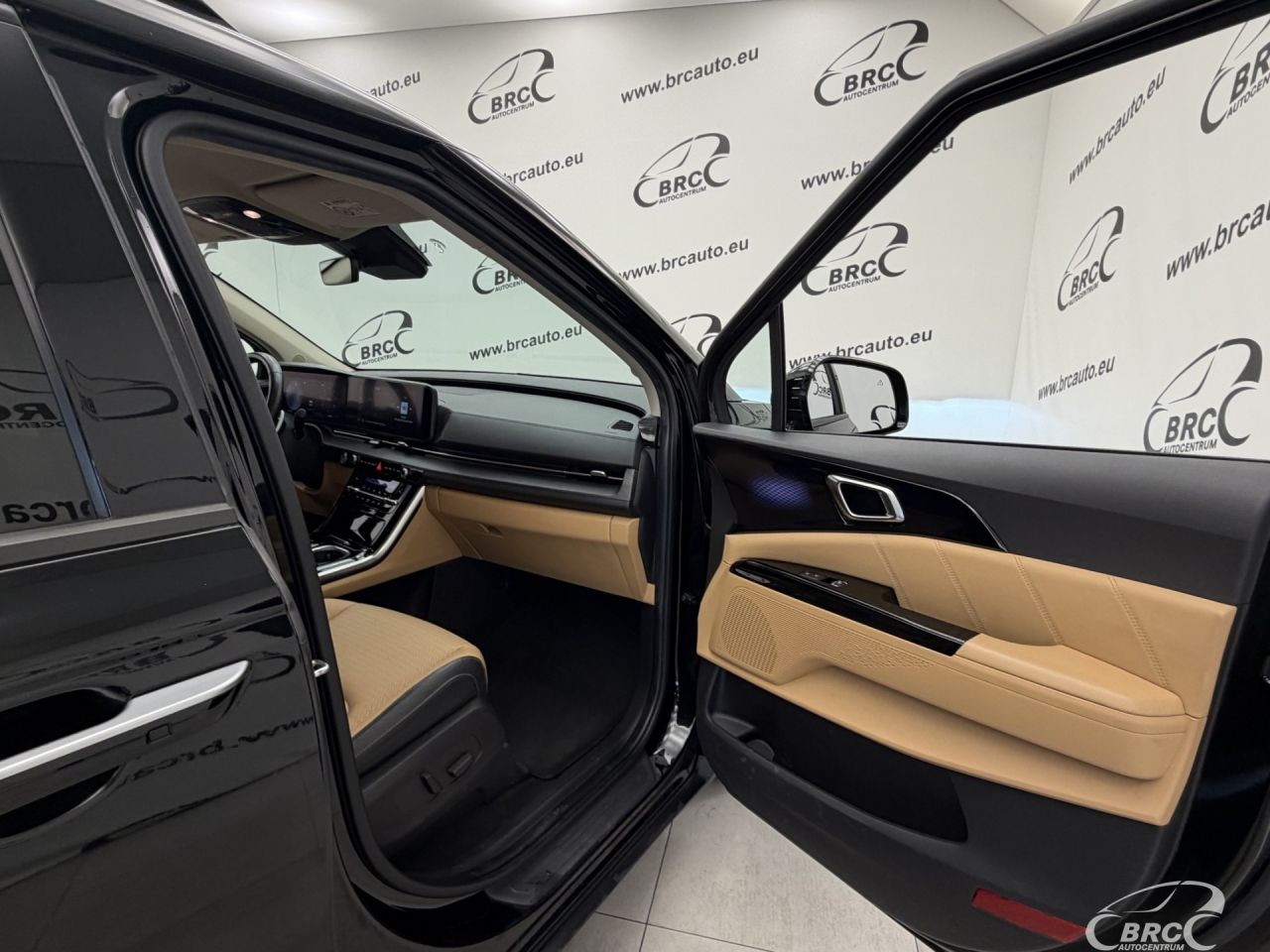Kia Carnival | 7