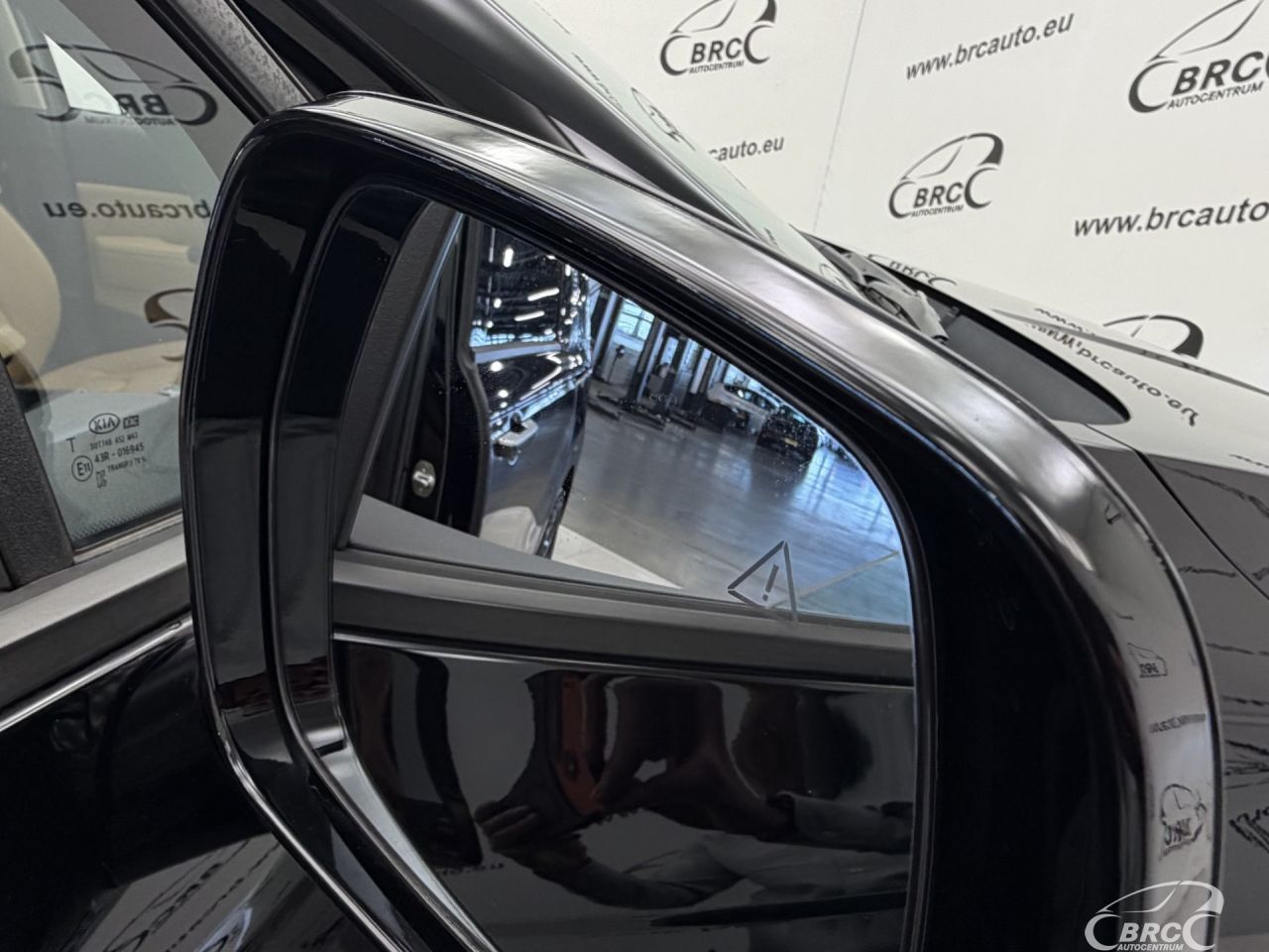 Kia Carnival | 9