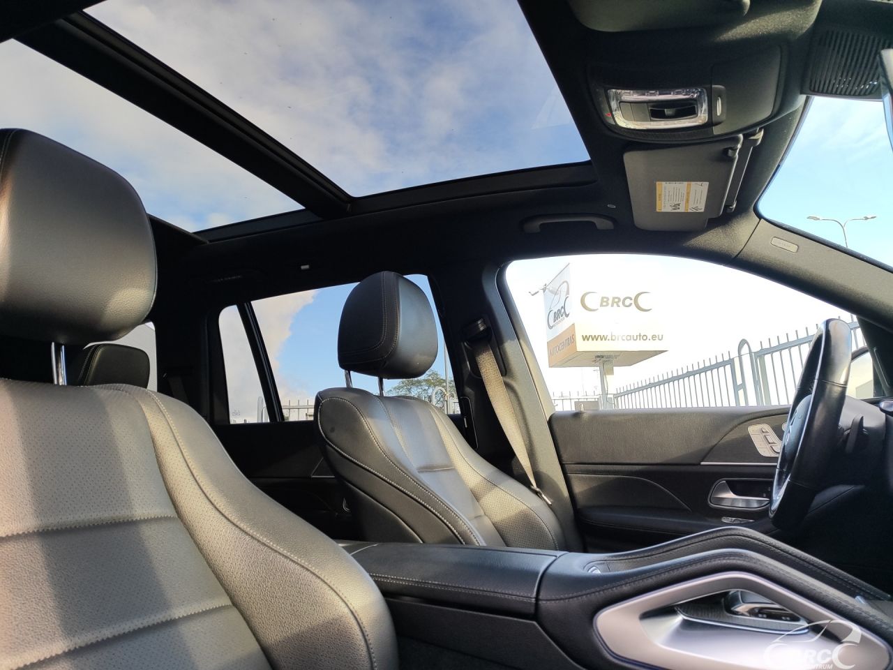 Mercedes-Benz GLS450 | 9