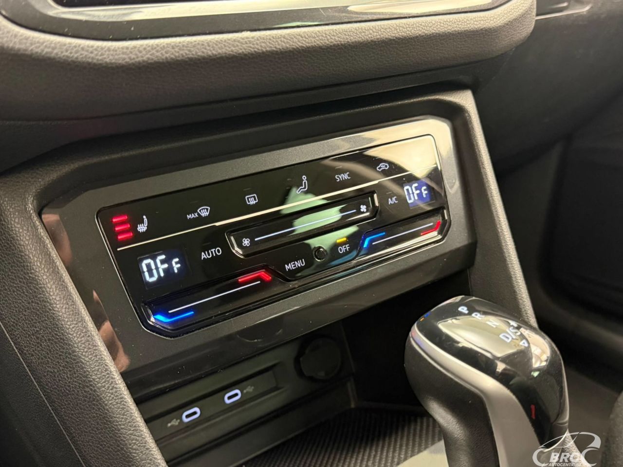 Volkswagen Tiguan | 18