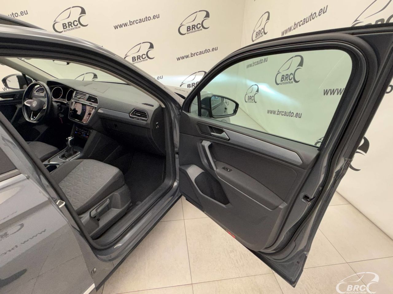 Volkswagen Tiguan | 7