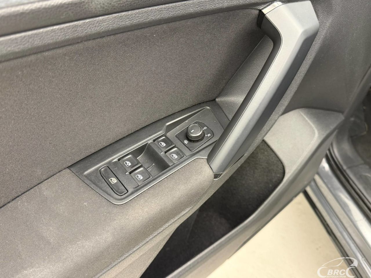 Volkswagen Tiguan | 12