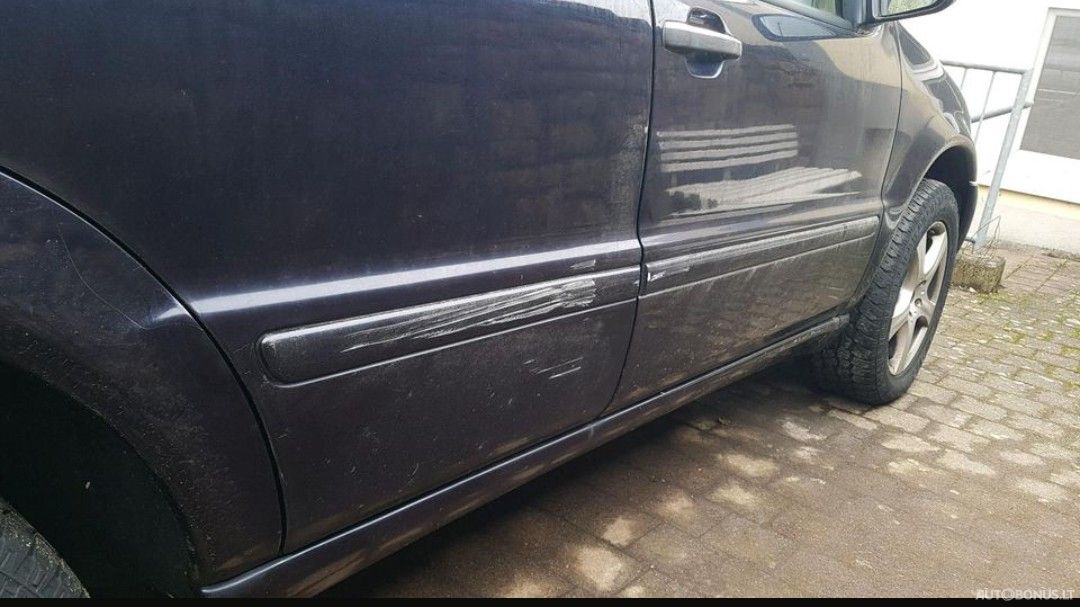 Mercedes-Benz ML500 | 4