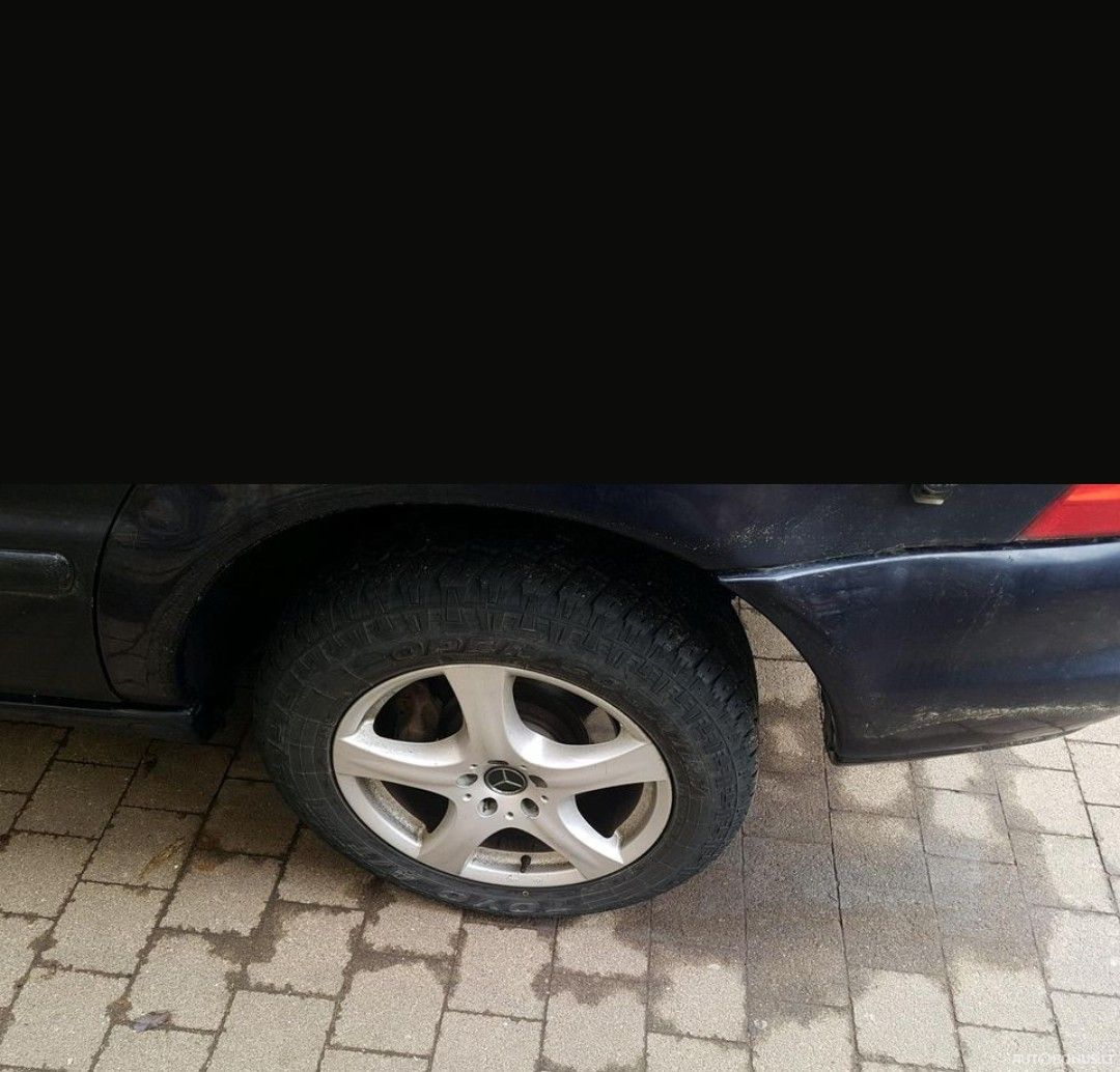 Mercedes-Benz ML500 | 7