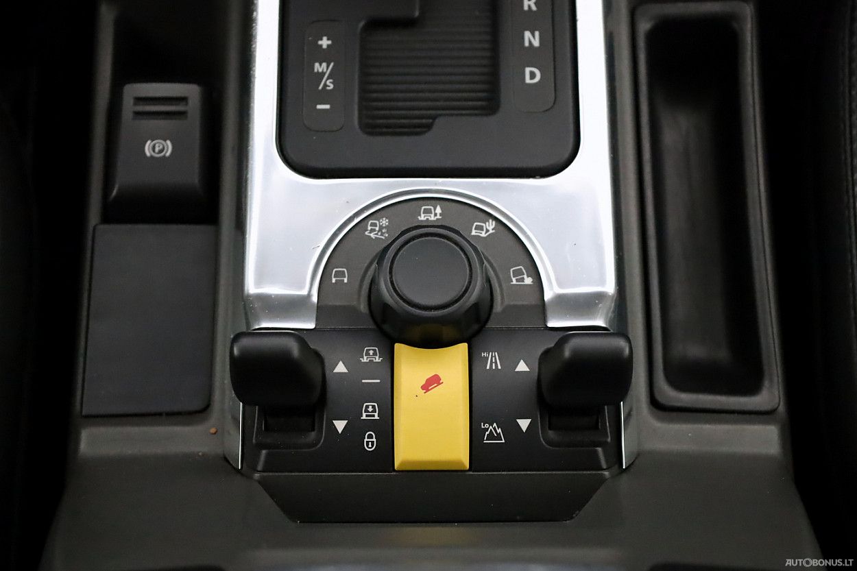 Land Rover | 9