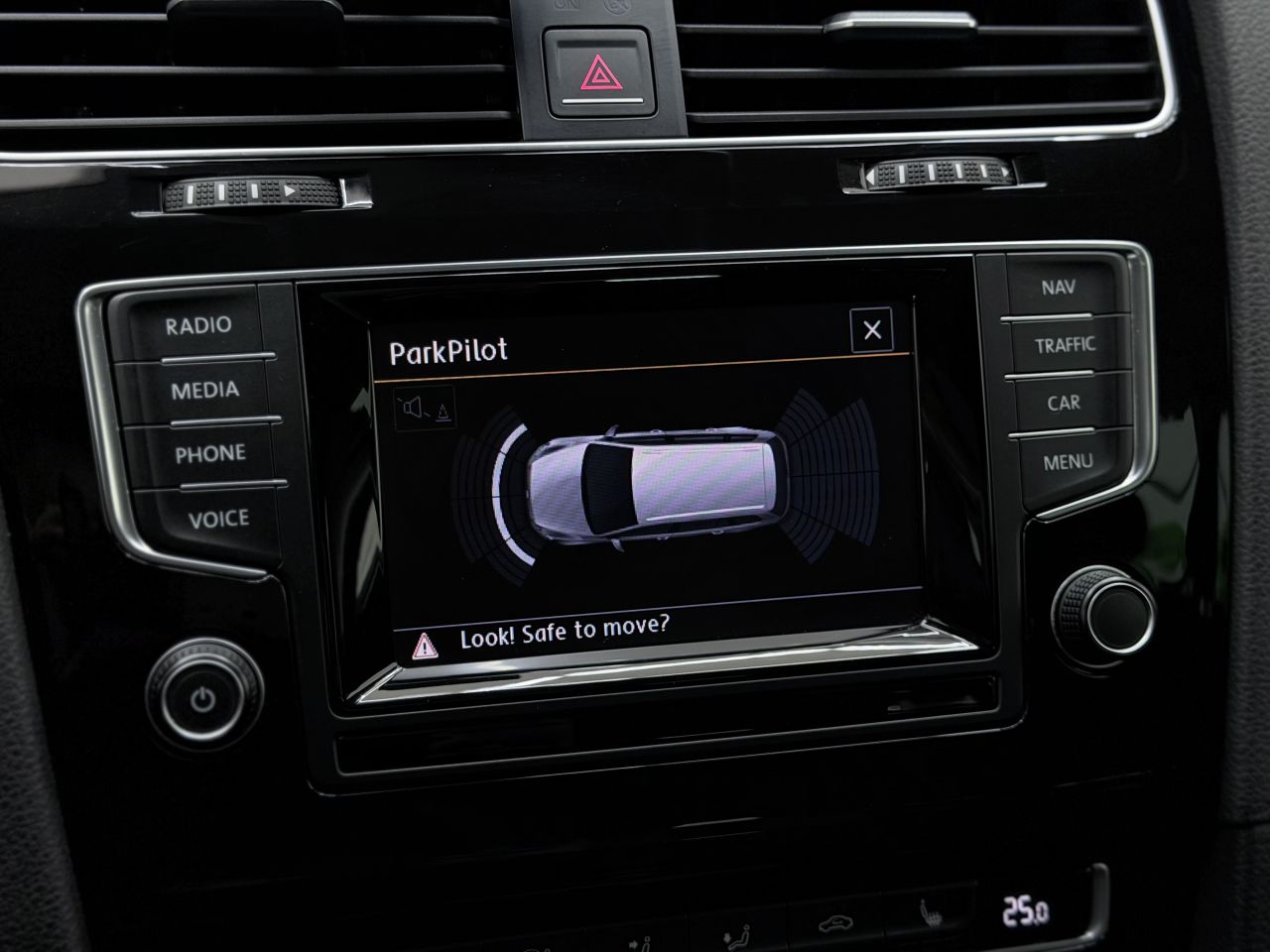 Volkswagen Golf | 23