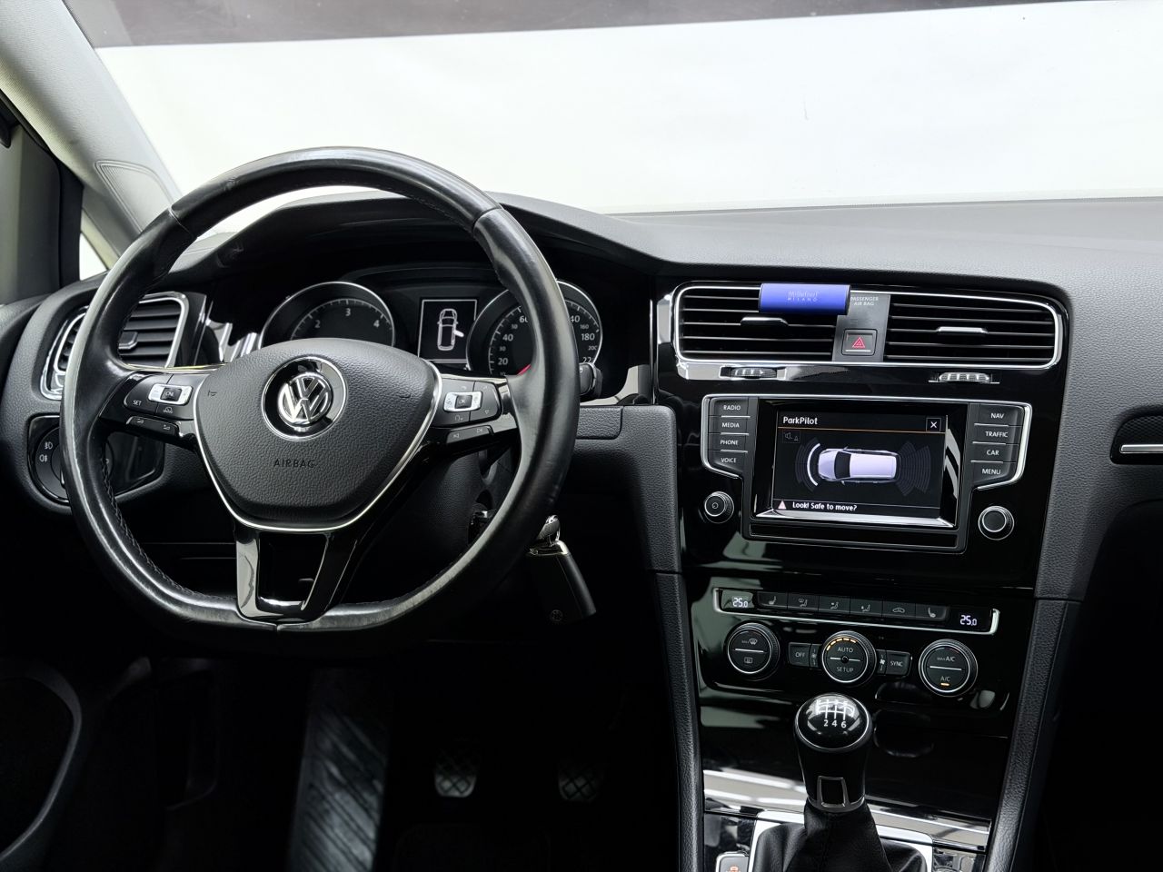 Volkswagen Golf | 15