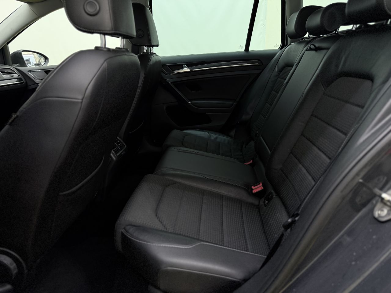 Volkswagen Golf | 10