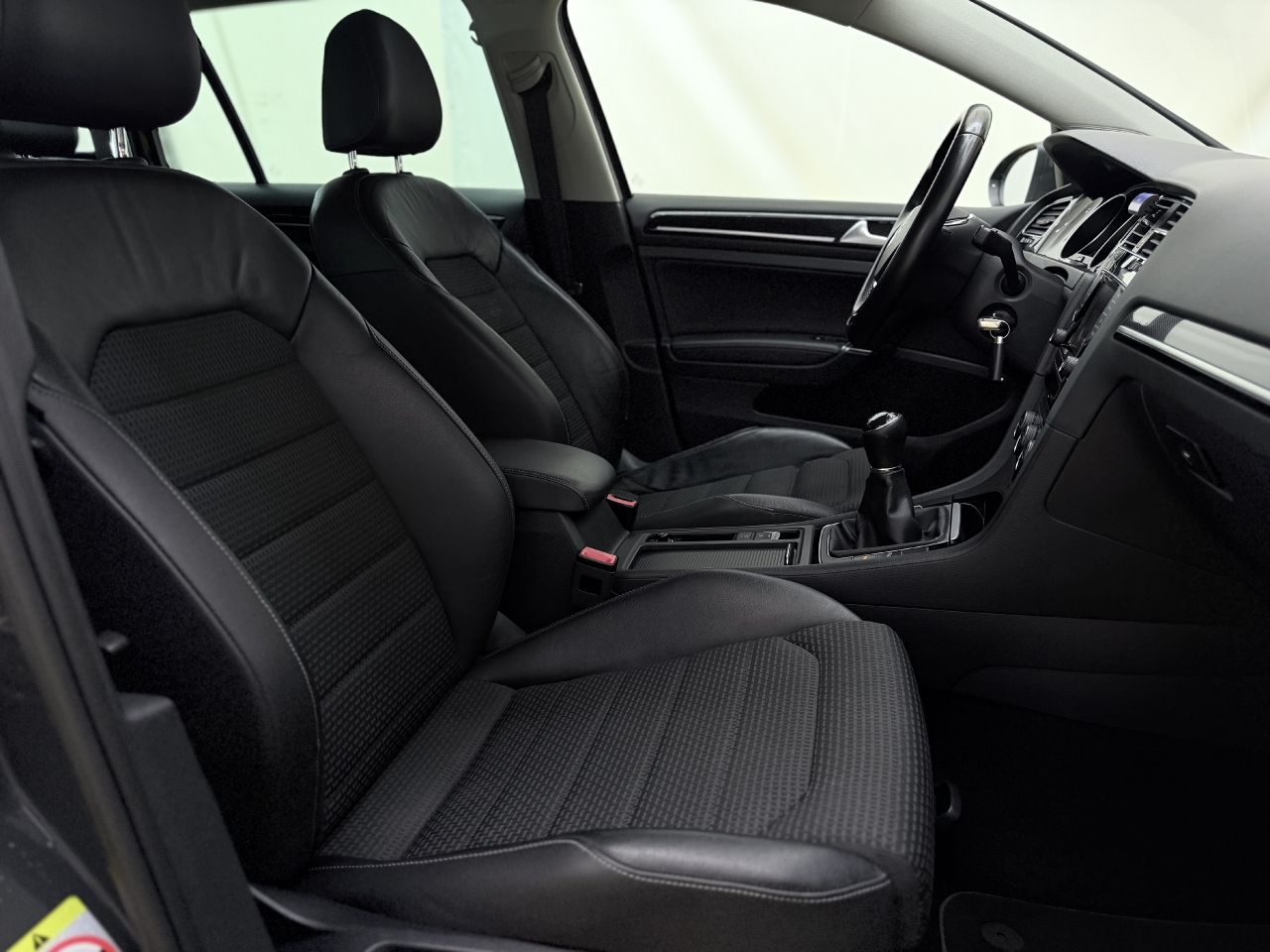 Volkswagen Golf | 13